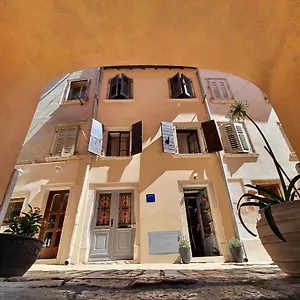 Antiche Mura Apartment
